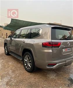 تويوتا لاندكروزر